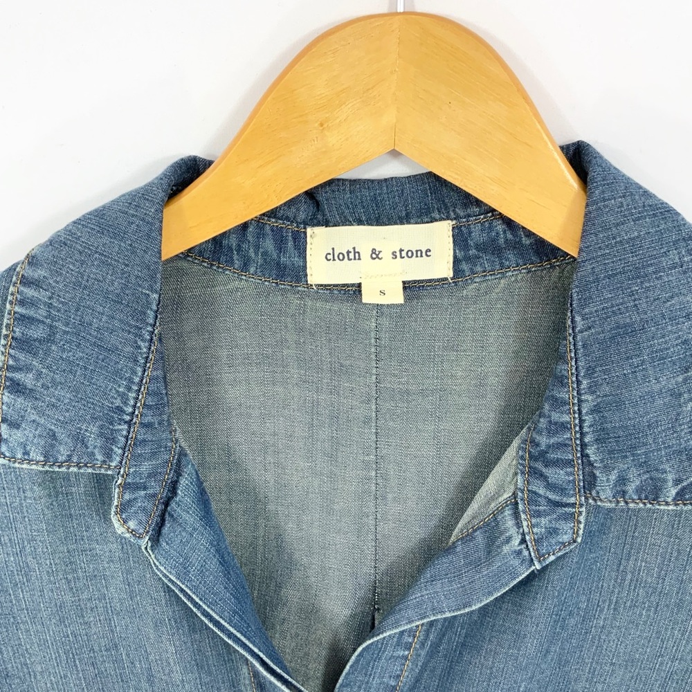 Anthropologie CLOTH & STONE Long Sleeve Button Down Top Chambray Denim Tencel D3 - Picture 6 of 9